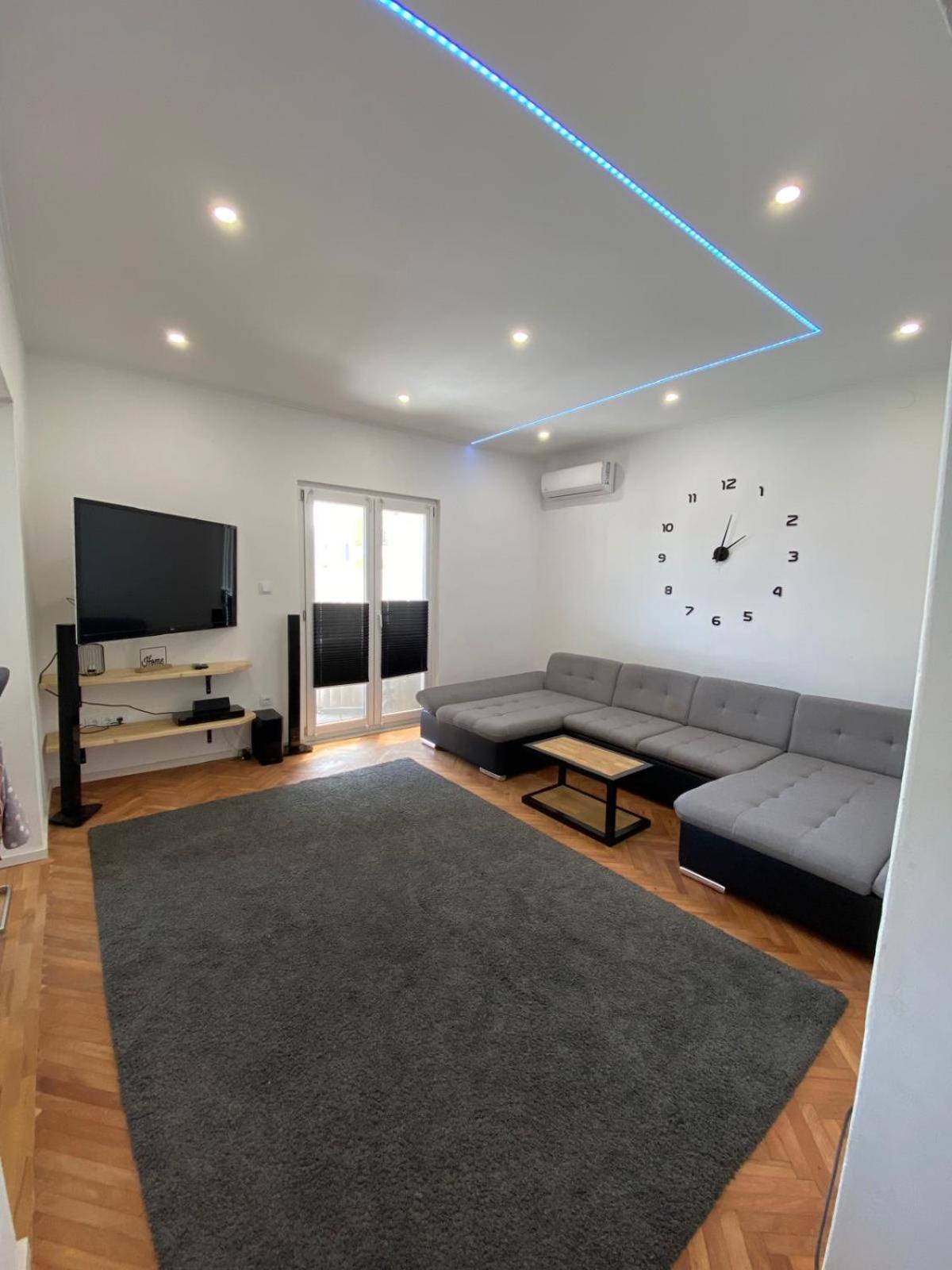 Apartment Milena Kastela Mit Whirlpool 外观 照片
